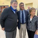 Schakowsky attends United Against Antisemitism rally