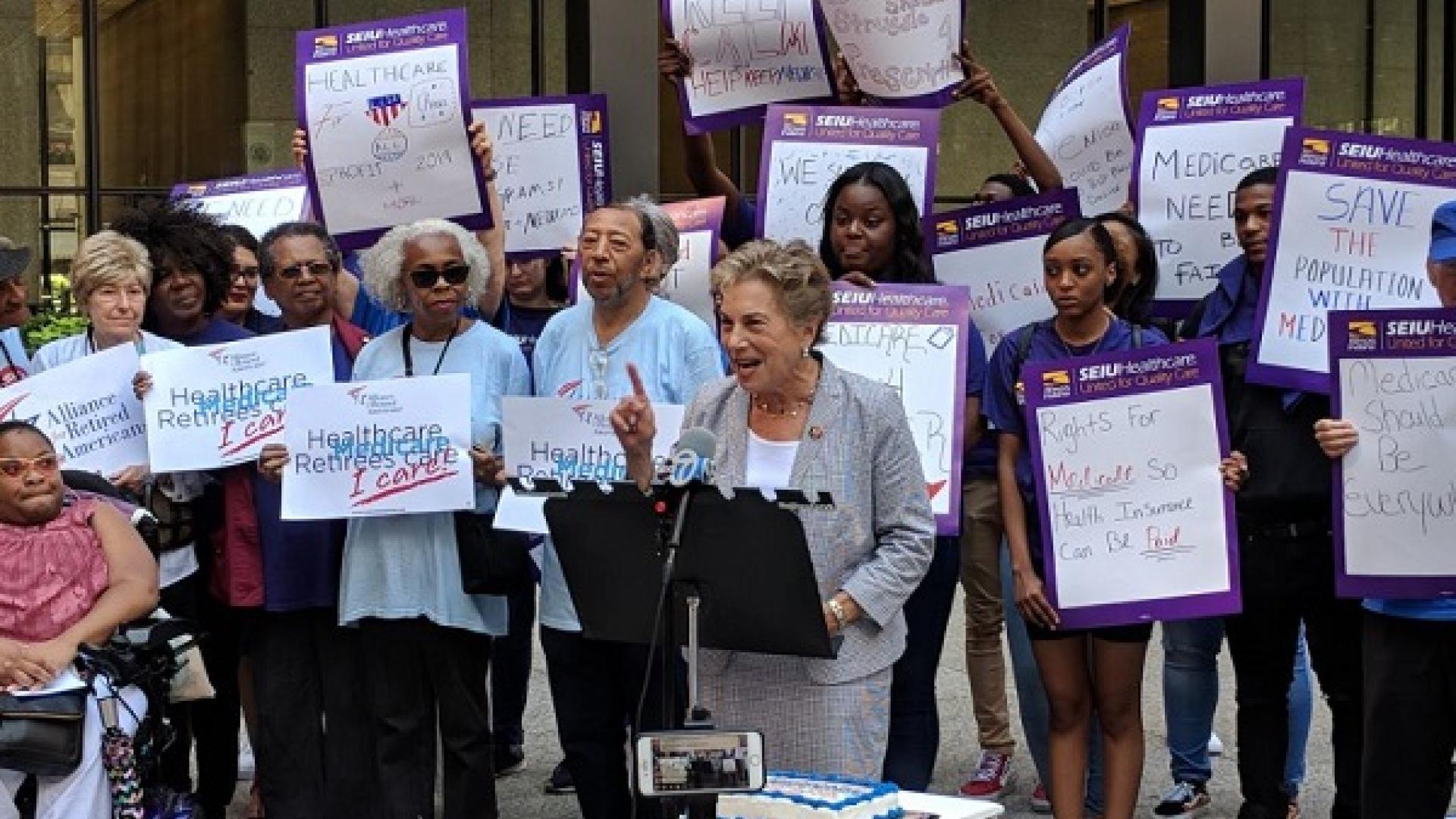 Congresswoman Schakowsky Celebrates Medicare/Medicaid 54th Anniversary with Beneficiaries